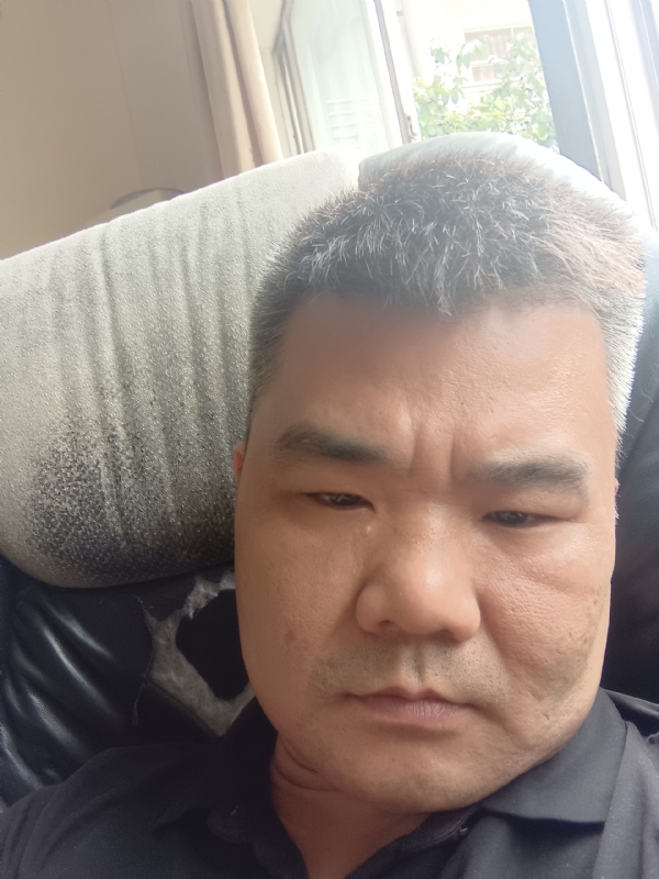 路人的第一张照片--长沙相亲服务中心