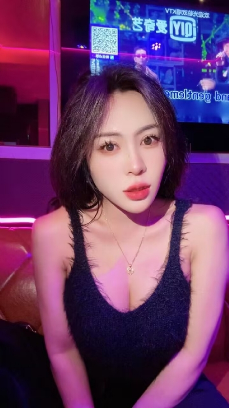 素素可月的第一张照片--长沙相亲服务中心