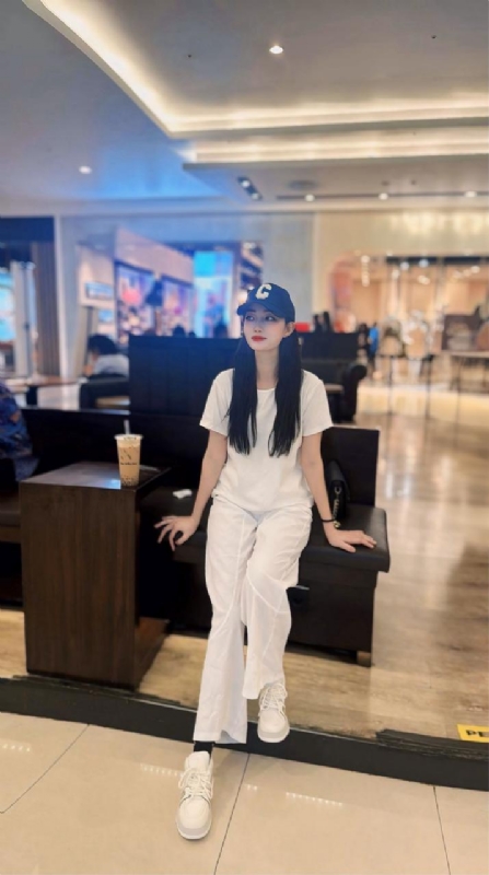 卖火柴的小女孩的第一张照片--长沙相亲服务中心