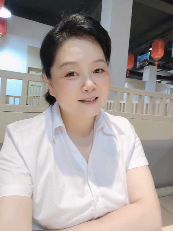 丁姐爱生活的第一张照片--长沙相亲服务中心