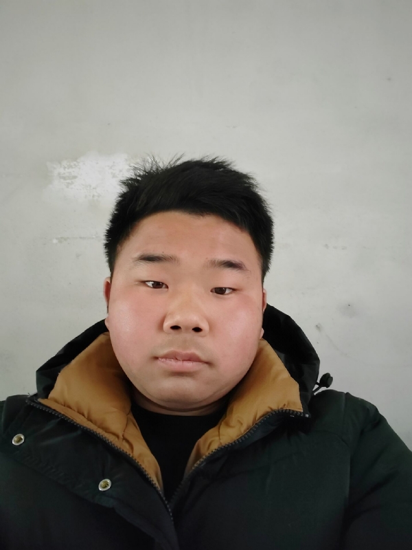 精神饱满的第四张照片--长沙相亲服务中心