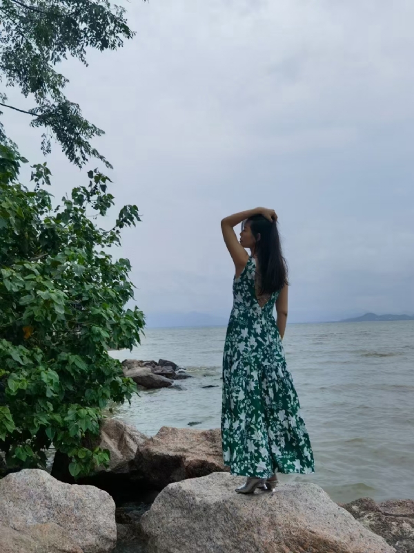 甜以待人的第四张照片--长沙相亲服务中心