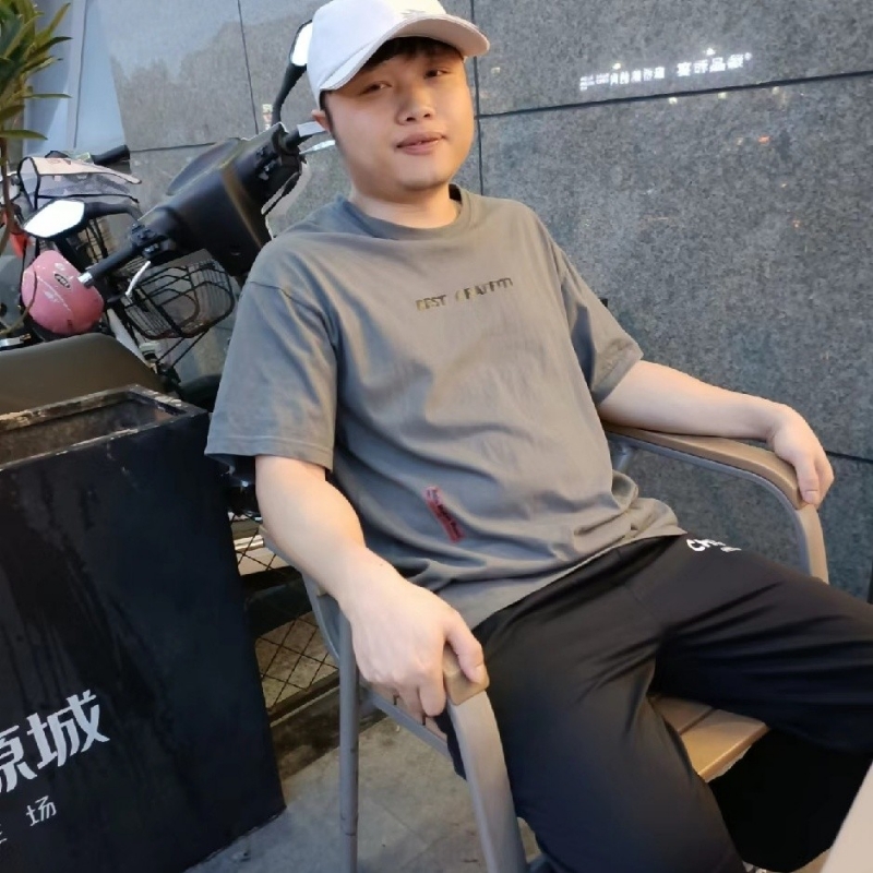 风吹半夏的第一张照片--长沙相亲服务中心