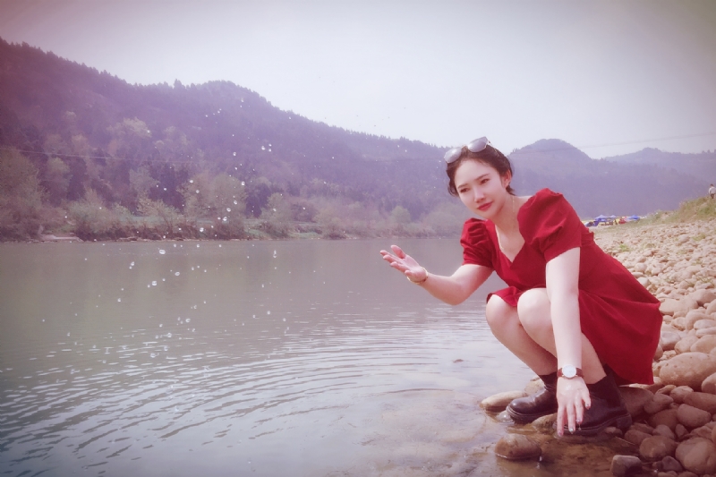 守候阳光的第一张照片--长沙相亲服务中心