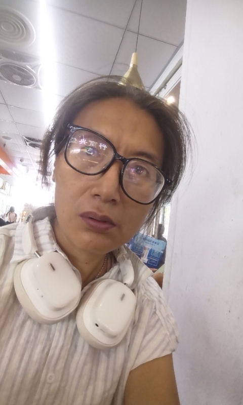 冬天的蔷薇的第三张照片--长沙相亲服务中心