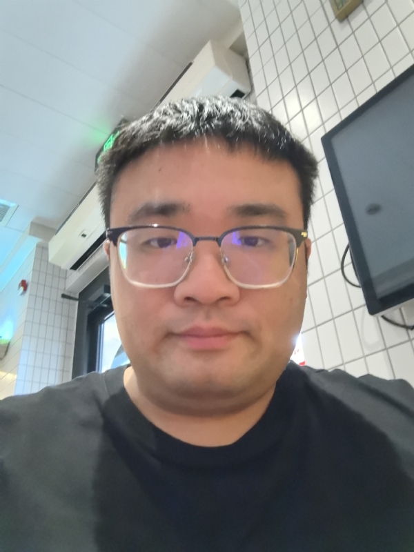 君临天下的第三张照片--长沙相亲服务中心