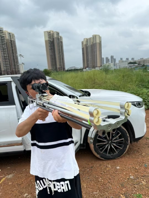 凌其飞的第二张照片--长沙相亲服务中心