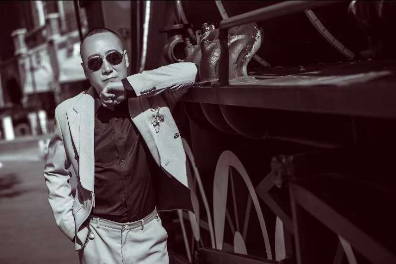 孤独燃烧的第一张照片--长沙相亲服务中心