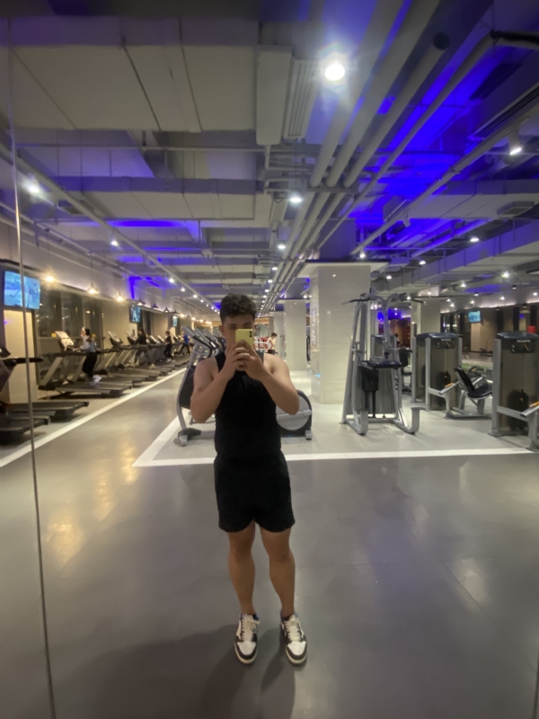 阿龙设计师的第六张照片--长沙相亲服务中心