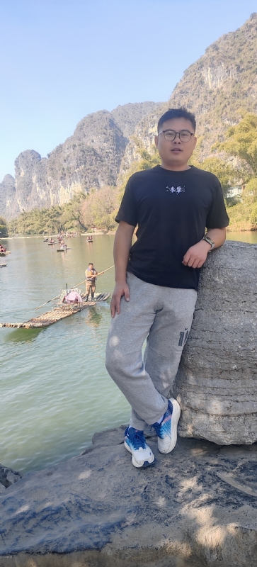 受过伤的狼的第三张照片--长沙相亲服务中心