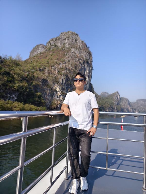 墨痕的第二张照片--长沙相亲服务中心