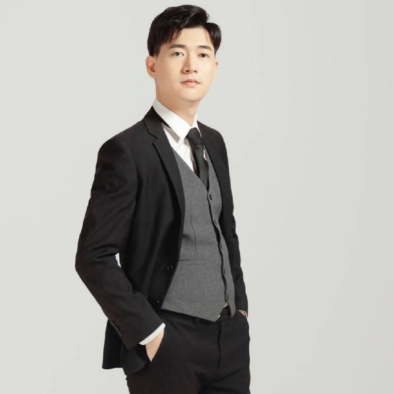 温嘉奇的第一张照片--长沙相亲服务中心