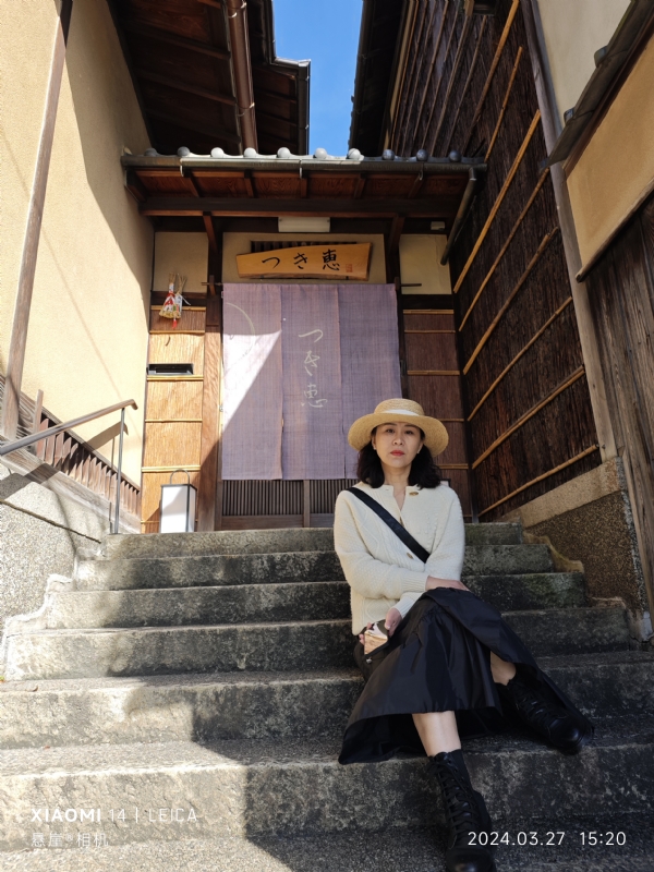 踱着方步的猫小姐的第一张照片--长沙相亲服务中心