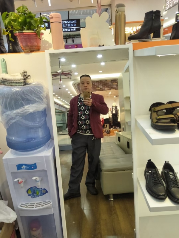 真诚征婚的第四张照片--长沙相亲服务中心