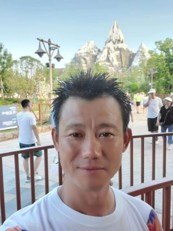 艾氏涂料博的第一张照片--长沙相亲服务中心