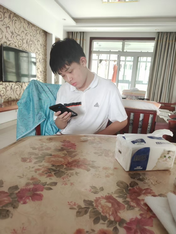 铁在烧的第一张照片--长沙相亲服务中心