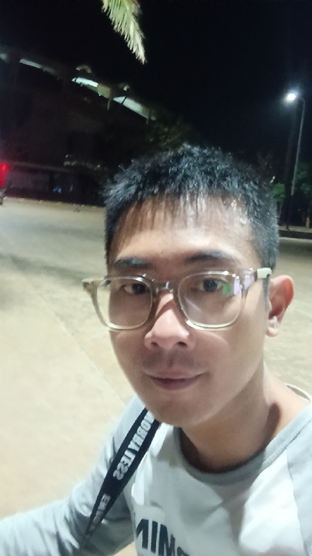 龙龙的第一张照片--长沙相亲服务中心