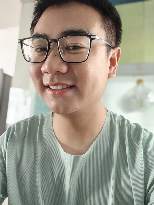 田田向上的第一张照片--长沙相亲服务中心