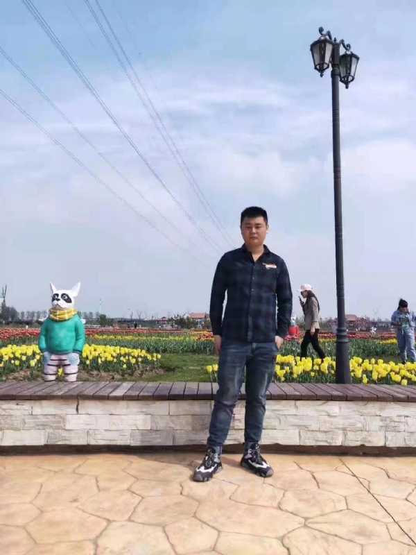 海阔天空的第一张照片--长沙相亲服务中心