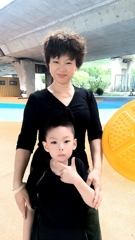 火凤凰的第二张照片--长沙相亲服务中心