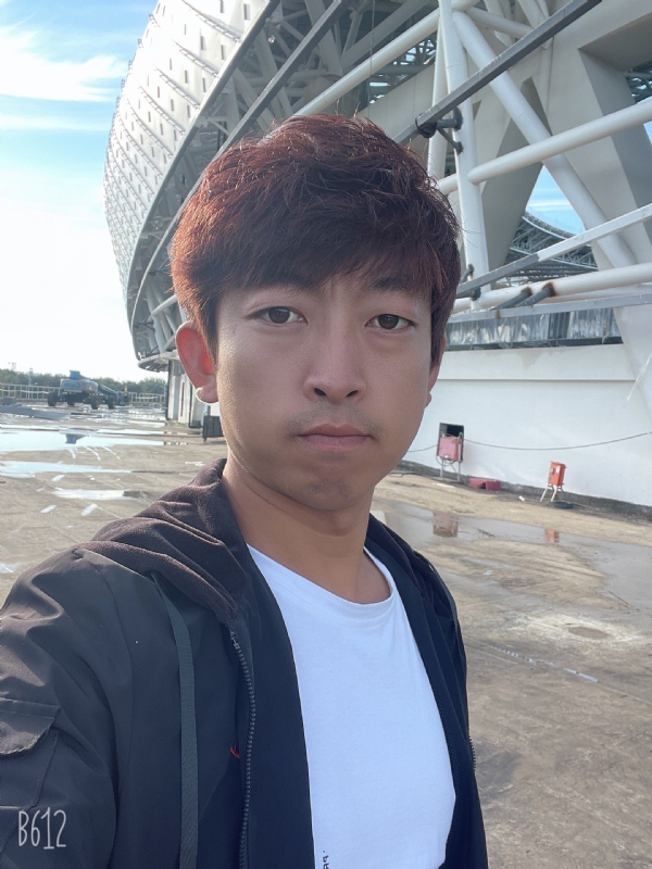 绅士大男孩的第一张照片--长沙相亲服务中心