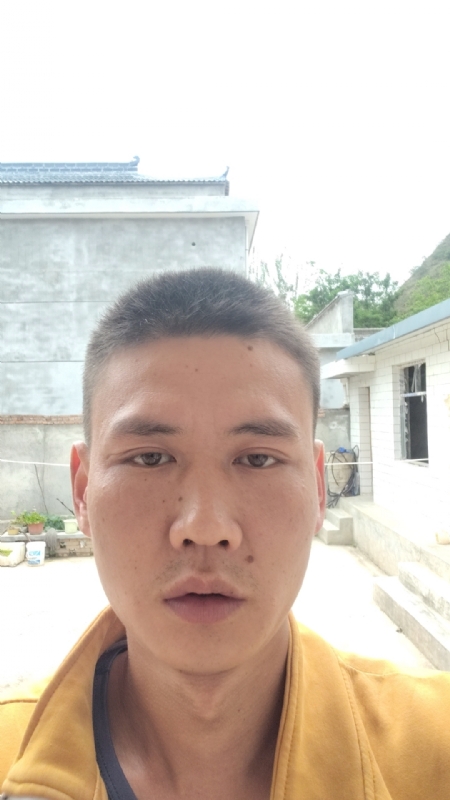 简单点的第一张照片--长沙相亲服务中心