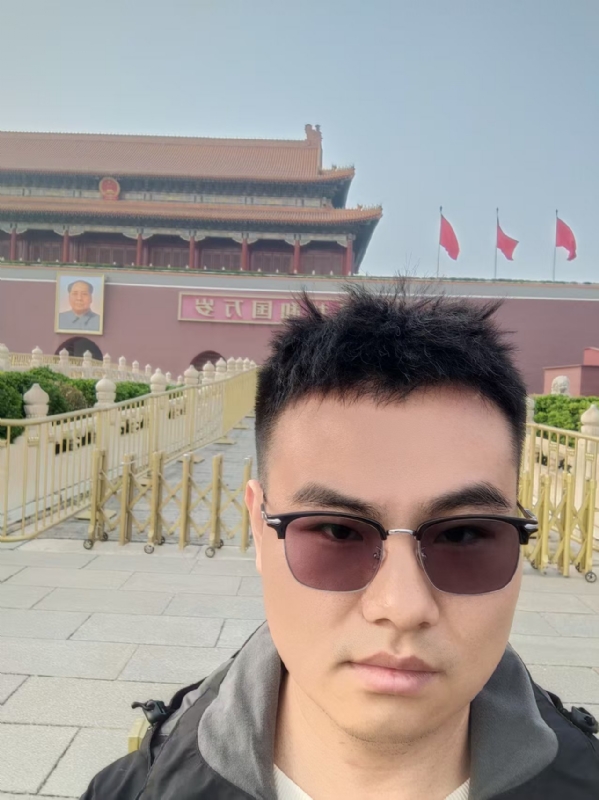 喧嚣的风的第一张照片--长沙相亲服务中心