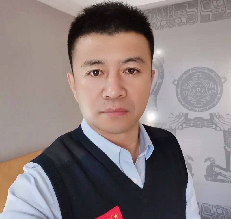 生在红旗下的第二张照片--长沙相亲服务中心