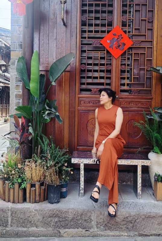 宛霞的第一张照片--长沙相亲服务中心