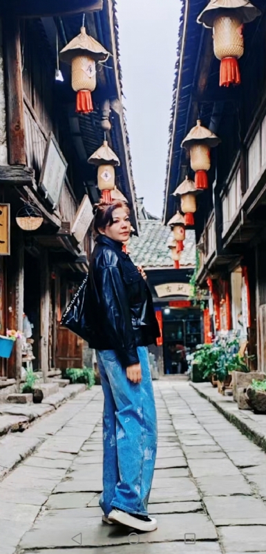 宛霞的第五张照片--长沙相亲服务中心