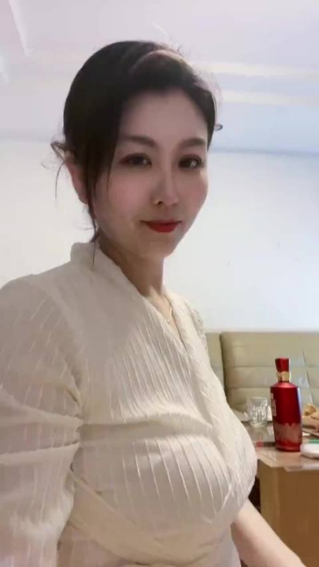 钕钕的第一张照片--长沙相亲服务中心
