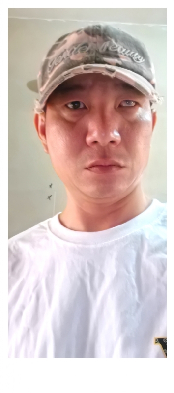 小心做人的第三张照片--长沙相亲服务中心