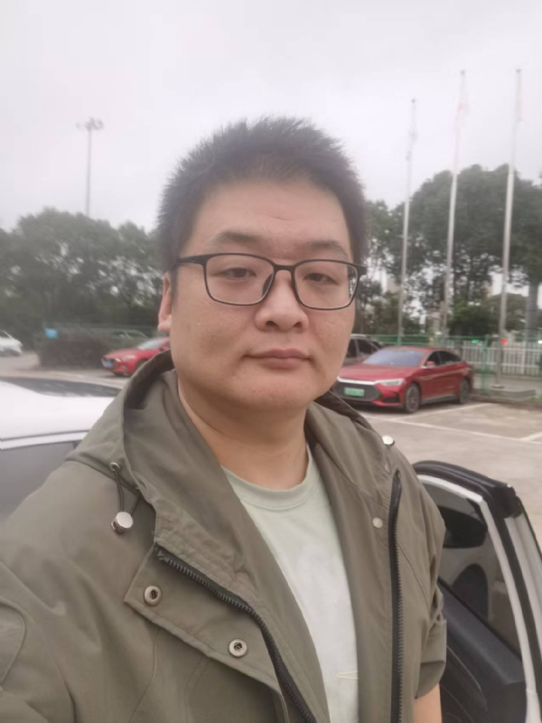 Russell的第一张照片--长沙相亲服务中心