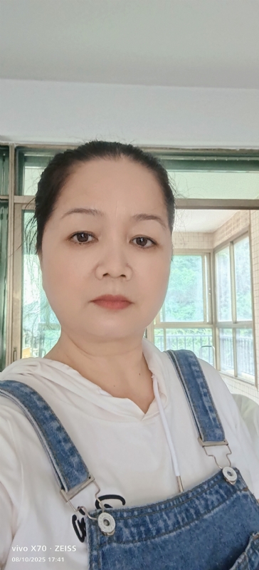 小巧玲珑的第一张照片--长沙相亲服务中心