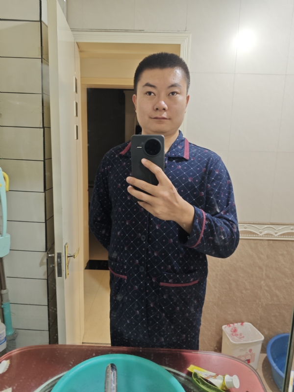 迷迷糊糊的第一张照片--长沙相亲服务中心