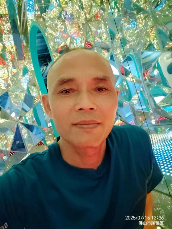 阿里睡不着的第二张照片--长沙相亲服务中心