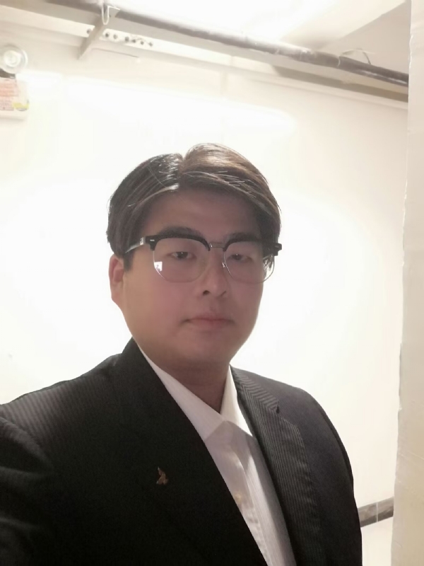 孤独一人的第一张照片--长沙相亲服务中心