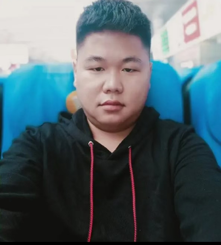 黄斌的第一张照片--长沙相亲服务中心