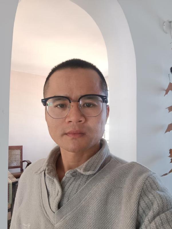 戴戴的第一张照片--长沙相亲服务中心